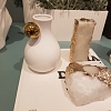Vaso Branco com Dourado em Cerâmica - Elisabeth Wicks